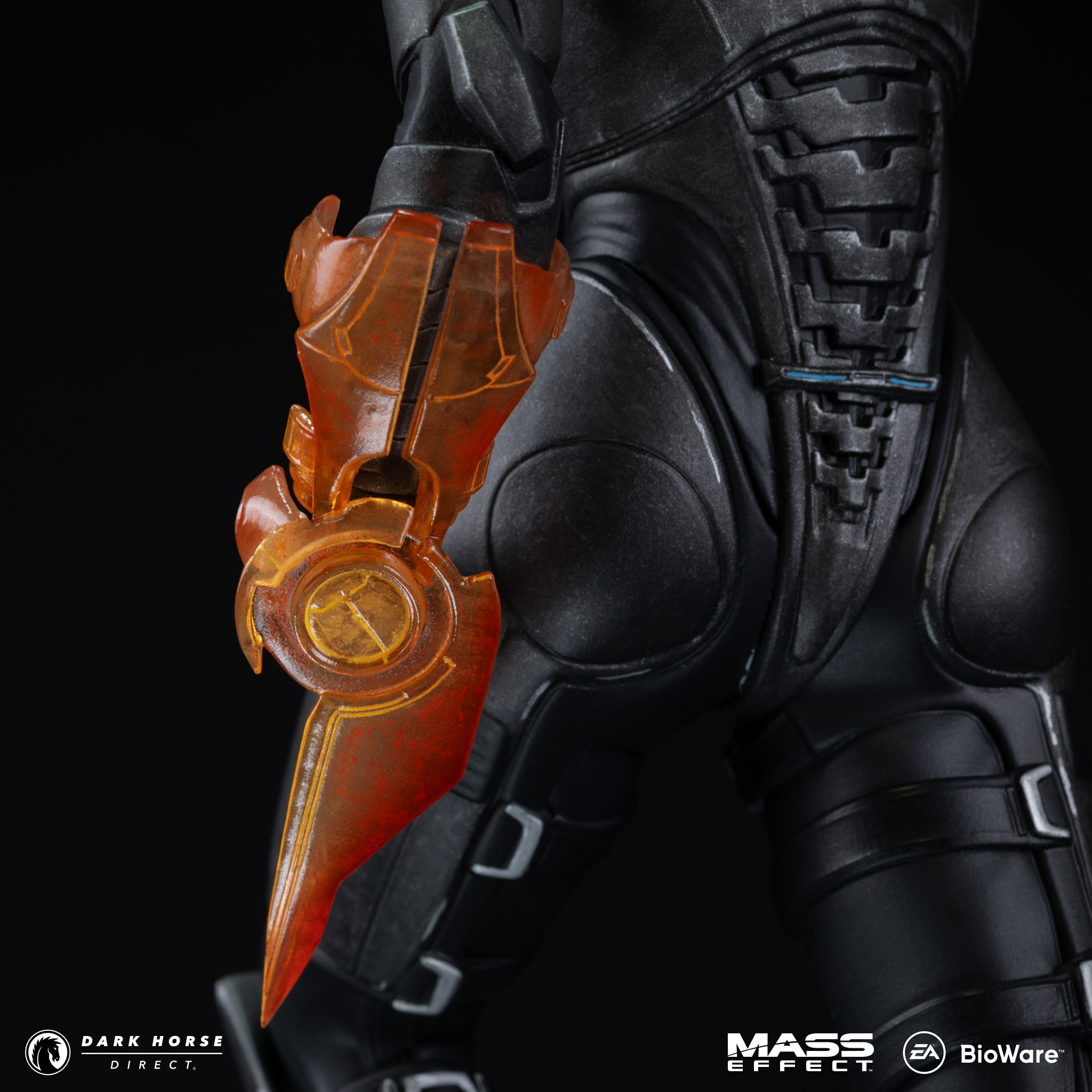 Mass Effect: Commander Shepard 1/6 Scale Statue – Dark Horse Direct